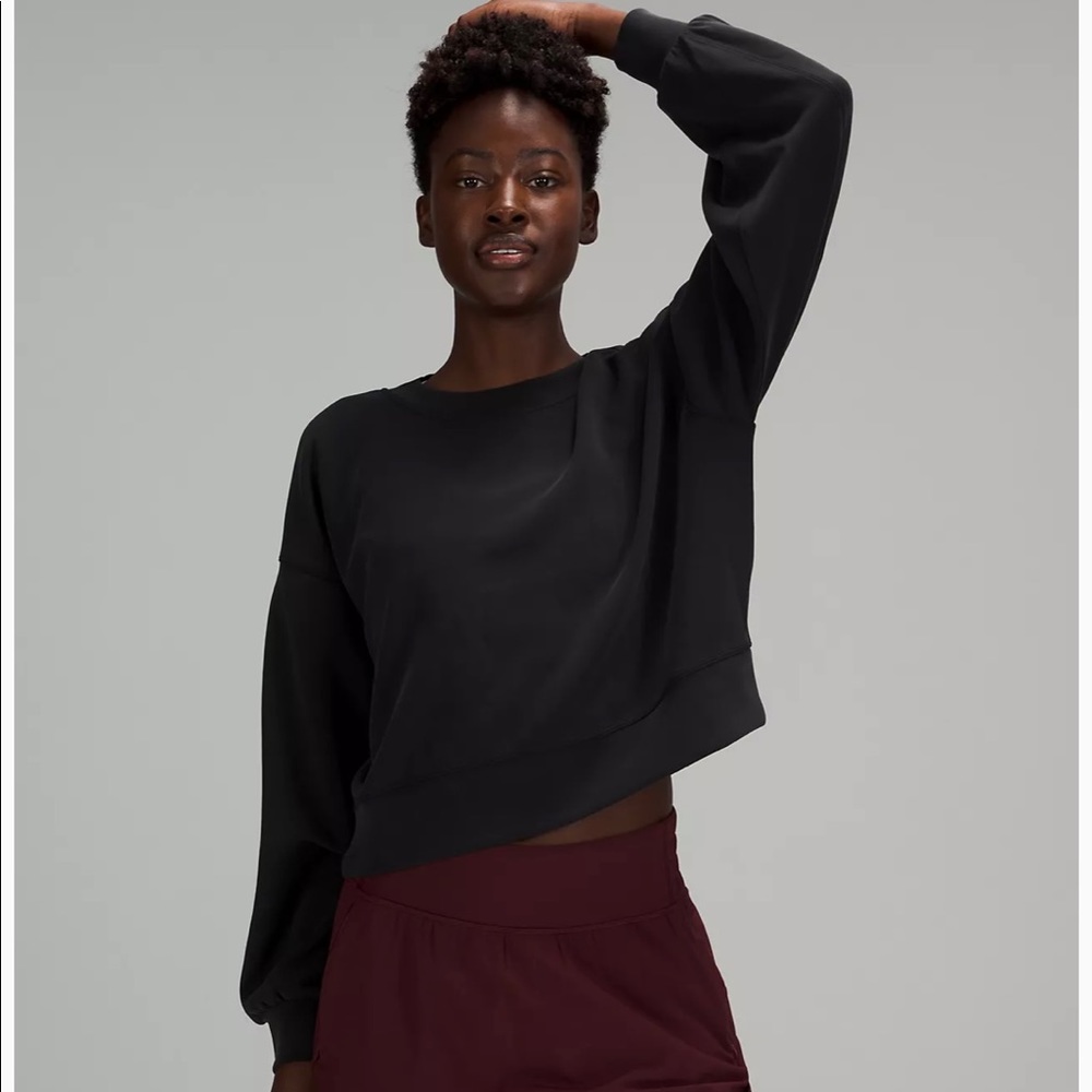 Lululemon perfectly oversized cropped crew, black
